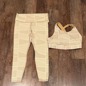 WOMENS FABLETICS SET